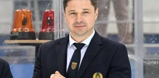 Александр Богданович посетил Островец и поддержал местную хоккейную школу