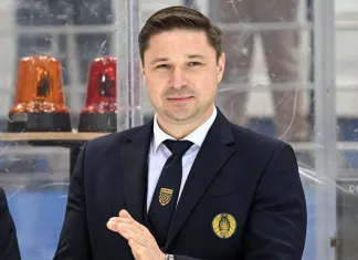 Александр Богданович посетил Островец и поддержал местную хоккейную школу