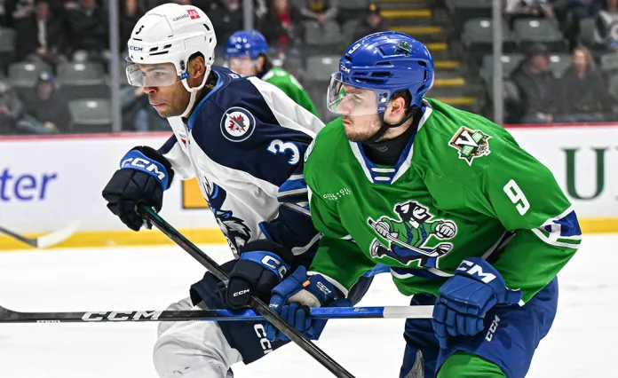 АХЛ. Данила Климович нанес три броска, но его «Абботсфорд» всухую уступил «Манитобе»