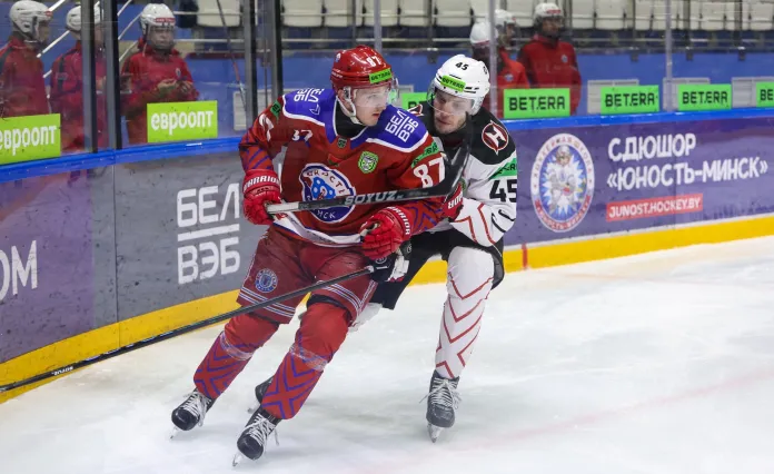 Кубок Президента. «Неман» под руководством экс-игрока «Юности» Андрея Антонова сравнял счет в серии с минским коллективом