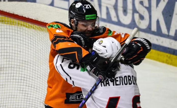 «Гомель» нокаутировал «Шахтёр» и сравнял счёт в четвертьфинальной серии. Кузмаул оформил «сухарь»