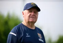 Владимир Крикунов: Причина сокращения занимающихся хоккеем — экономика