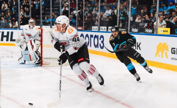 Капитан «Авангарда» в матче против минского «Динамо» установил исторический рекорд КХЛ