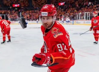 Стало известно, кто из хоккеистов основного состава «Автомобилиста» сыграет против минского «Динамо»