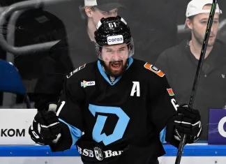 Минское «Динамо» заняло рекордное второе место на Западе, белорусский проспект «Вегаса» покинул СКА, Принс оформил 100 голов в КХЛ, Колосов стал третьей звездой матча АХЛ – все за вчера