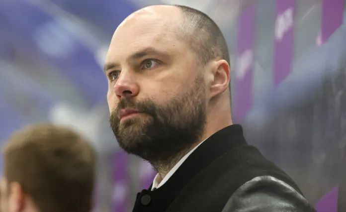 Андрей Антонов: Из четырех пропущенных шайб три мы забиваем сами себе