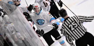 «Динамо-Шинник» не без труда одолел «Крылья Советов» в первом матче плей-ин МХЛ