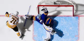 НХЛ. Дубли Мики Зибанежада и Джейсона Цукера, очковый хет-трик Давида Пастрняка – результаты 26 марта