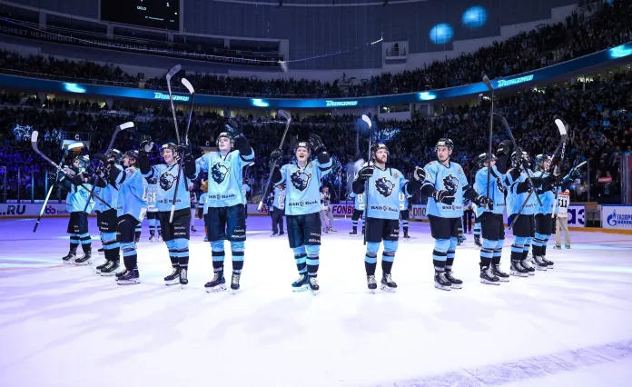 Минское «Динамо» одержало вторую победу в плей-офф, «Шахтер» вышел в полуфинал Кубка Президента, Белевич и Принс не могли вылететь из Череповца – все за вчера 