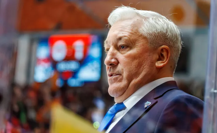 Болельщики «Барыса» потребовали отставки главного тренера Михаила Кравца: «Над нами насмехается вся хоккейная общественность»