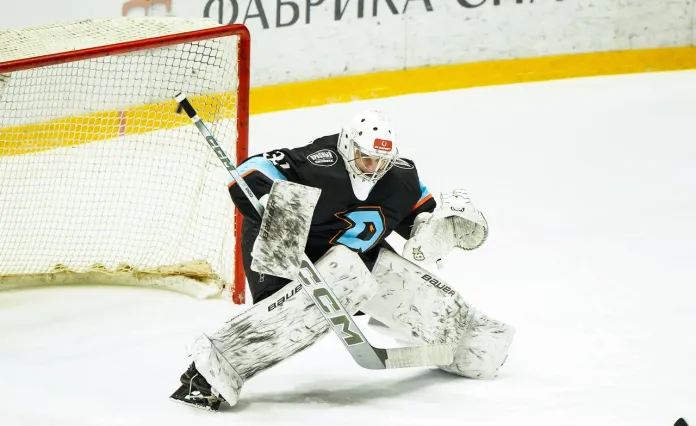 Командам понадобится третий матч: «Динамо-Шинник» во втором поединке плей-ин уступил «Крыльям Советов»