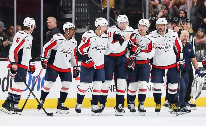 НХЛ. Травма Алексея Протаса, 4 пропущенные шайбы Никиты Толопило, ассист Егора Шаранговича – статистика белорусов 29 марта