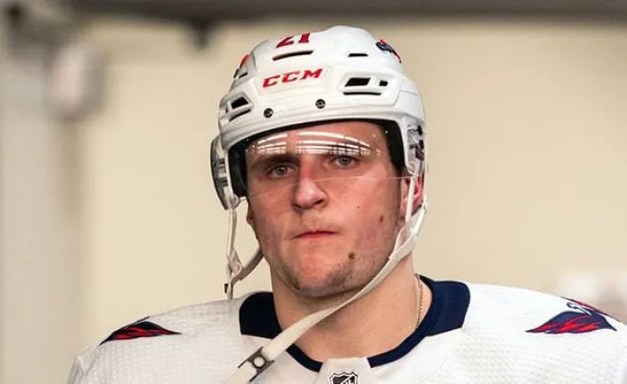 «Вашингтон» в гостях обыграл «Вегас» по буллитам, но потерял Алексея Протаса из-за травмы