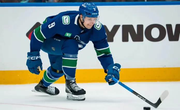The Hockey Writers: «Ванкувер» обязан дать шанс Даниле Климовичу до конца сезона. Иначе клуб рискует потерять нападающего бесплатно