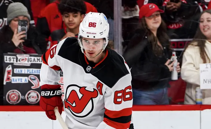 НХЛ. Очковый покер Джека Хьюза, дубли Павла Захи, Фрэнка Назара и Ника Сузуки, Артем Левшунов вне заявки – результаты 30 марта