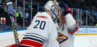 Видео: Вратарь «Металлурга» Смолин удален до конца матча с «Сибирью» за колющий удар клюшкой