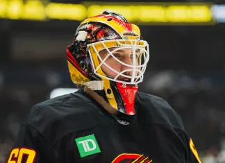 «Ванкувер» не удержал преимущество в матче с «Вегасом», Никита Толопило остался в запасе