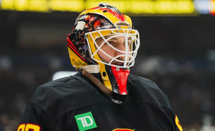 «Ванкувер» не удержал преимущество в матче с «Вегасом», Никита Толопило остался в запасе