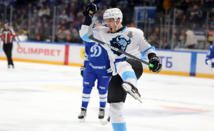 «Слава богу, попал». Станислав Галиев — о победной шайбе в ворота московского «Динамо»