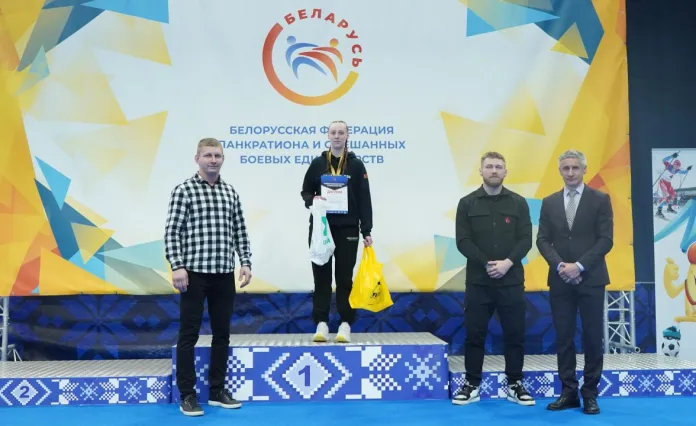 Хоккейная судья стала чемпионкой Беларуси по ММА