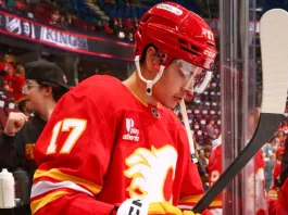 Егор Шарангович отметится баллом в матче с «Вегасом»: ставка от Betera на результативность форварда