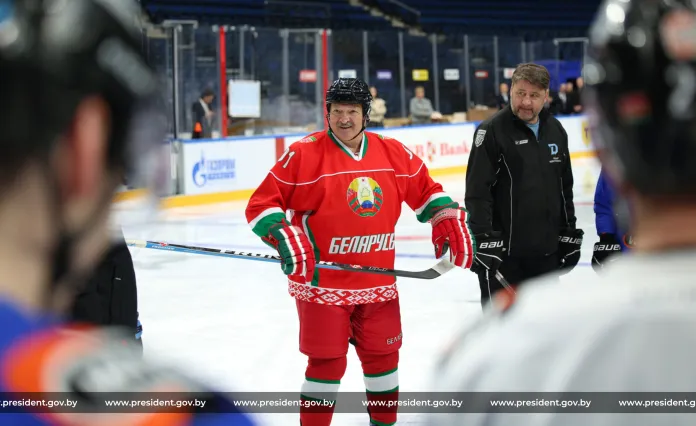 Александр Лукашенко дал наказ Энасу и Пинчуку еще 5 лет отыграть в Минске