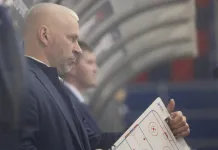 Дмитрий Саяпин: Нужно не то что каждый матч – каждую смену и каждый момент в ней отрабатывать на сто процентов, причем всем игрокам