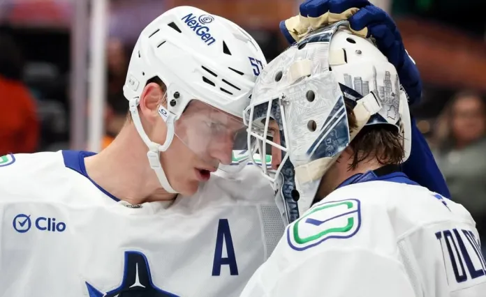 НХЛ. Толопило совершил 34 сейва, Шарангович отметился полезностью «-1», Протас, Левшунов и Соловьев вне игры – статистика белорусов 3 апреля