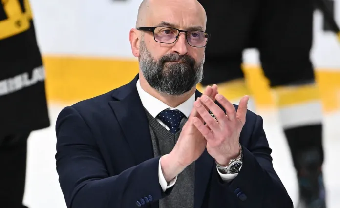 «Северсталь» продлила контракт с Андреем Козыревым. Тренерский штаб подписан на два сезона