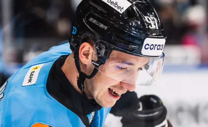 «Ничего красивого в игре нет, просто бежим и давим». Станислав Галиев — о классическом хоккее в плей-офф и поддержке минских болельщиков