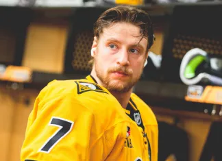 Белорусский защитник Илья Соловьёв вновь остался в запасе «Питтсбурга». «Пингвинз» забросили 9 шайб «Флориде», Малкин оформил хет-трик