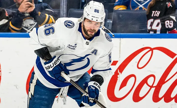 НХЛ. 400-я шайба Кучерова, 900-е очко Шайфли, Левшунов вне заявки – результаты 7 апреля