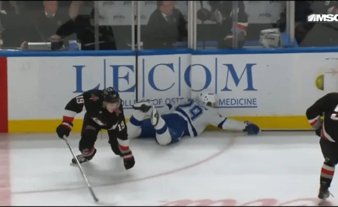 «Не знаю, должны ли они сохранить работу». Главный тренер «Тампа-Бэй» Купер — о сотруднике штрафного бокса после травмы Хольмберга