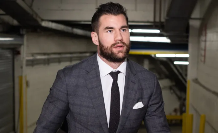 «У меня две башни-близнеца». Том Уилсон — об игре в одном звене с Алексеем и Ильёй Протасами