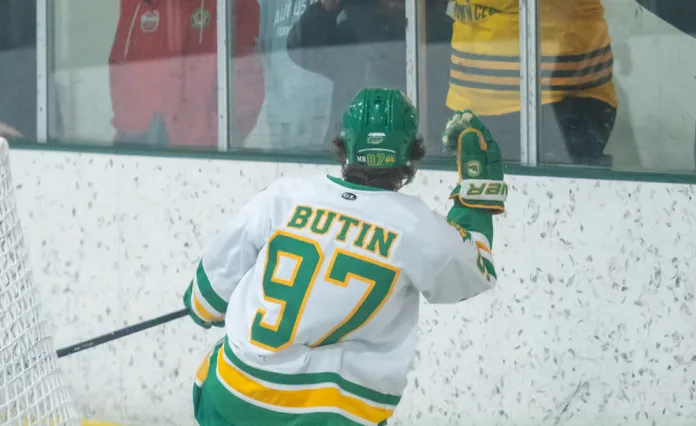 USHL. 1/8 финала. 16-летний белорус Даниил Бутин забил первый гол в плей-офф