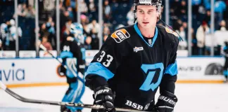 Дмитрий Квартальнов снял Брэди Лайла с игры после 23 секунд. Защитник не удержал Денисенко при голе