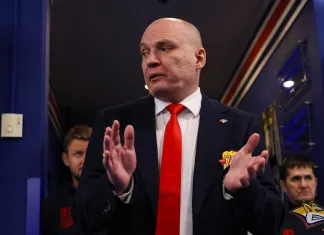 «Кому это в голову пришло?» Андрей Разин — о раннем матче, церемонии Стася и «лишних словах»