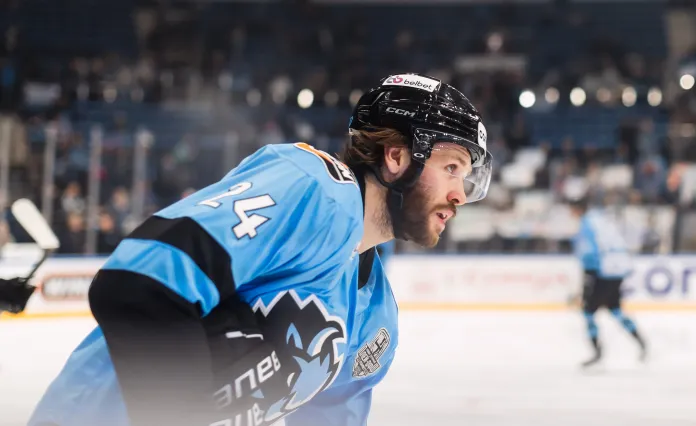 Тай Смит — о поражении от «Ак Барса»: Мы отлично сражались в третьем периоде. У нас есть возможность сделать то же самое на выезде