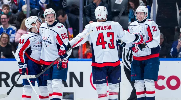 Илья Протас — первый гол и 3 очка, Алексей Протас — 2 очка. «Вашингтон» выиграл у «Питтсбурга»