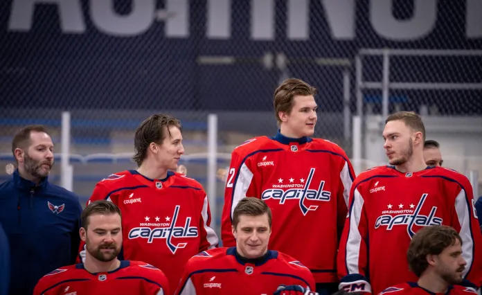 Протас побил рекорд Левшунова. 19-летний белорус стал самым молодым снайпером в истории НХЛ от Беларуси