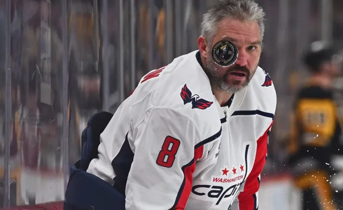 «Он контролировал шайбу, его звено доминировало». Александр Овечкин — о дебютном голе Ильи Протаса