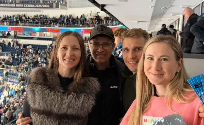 Домрачева и Бьерндален посетили матч «Динамо» Минск — «Ак Барс»