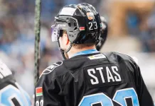 «Провести тысячу матчей на высоком уровне — это показатель профессионализма». Роман Серафимович — о 1000-й игре Андрея Стася