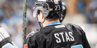 «Провести тысячу матчей на высоком уровне — это показатель профессионализма». Роман Серафимович — о 1000-й игре Андрея Стася