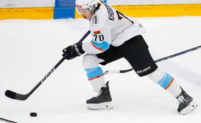 Кубок Харламова. 1/4 финала. «Динамо-Шинник» уступил «Локо» в первом матче серии. «Бобры» нанесли лишь 9 бросков