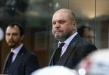 Евгений Летов поблагодарил вратаря после стартового поражения от «Локо»