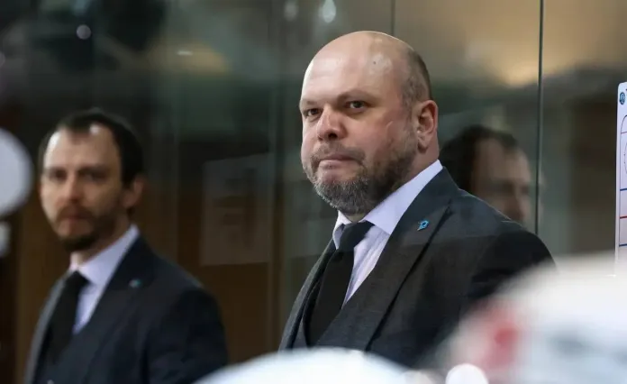 Евгений Летов поблагодарил вратаря после стартового поражения от «Локо»