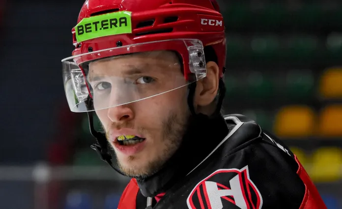 Видео: Топ-7 сейвов 1/4 финала плей-офф Betera-Экстралиги