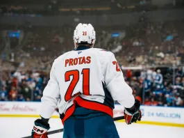 НХЛ. Братья Протасы нанесли по 3 броска, Илья Соловьев применил 2 хита, Егор Шарангович с полезностью «-1», Никита Толопило и Алексей Колосов в запасе – статистика белорусов 15 апреля