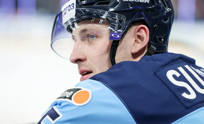 Стало известно, сколько заработает белорусский форвард по новому контракту с «Сибирью»